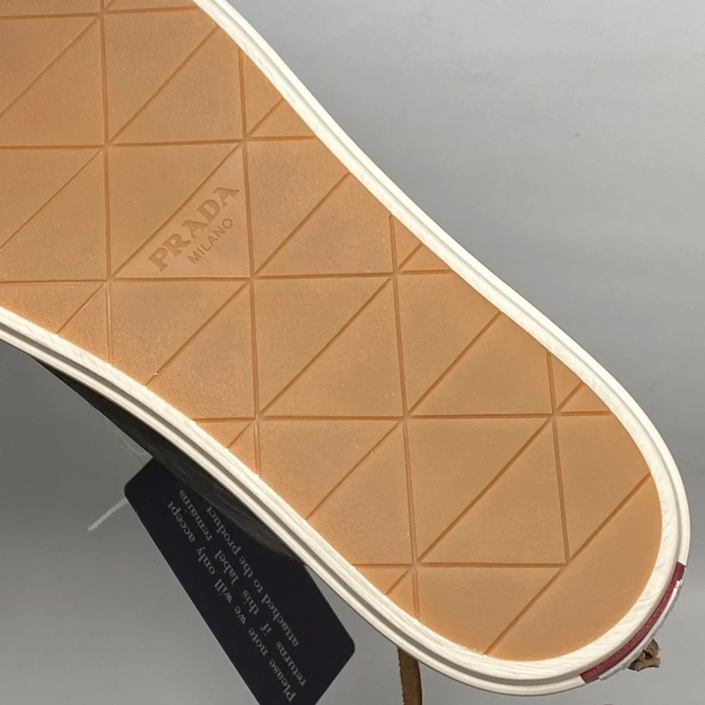 Prada Distressed Low-Top Leather Sneakers size 38.5 - Picture 16 of 16